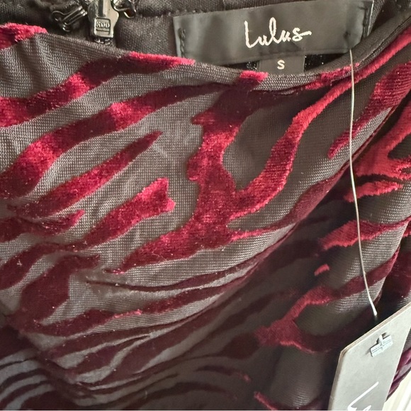 NWT LULUS Fierceness Burgundy Animal Print Velvet Cutout Bodycon Dress XS - Picture 7 of 13